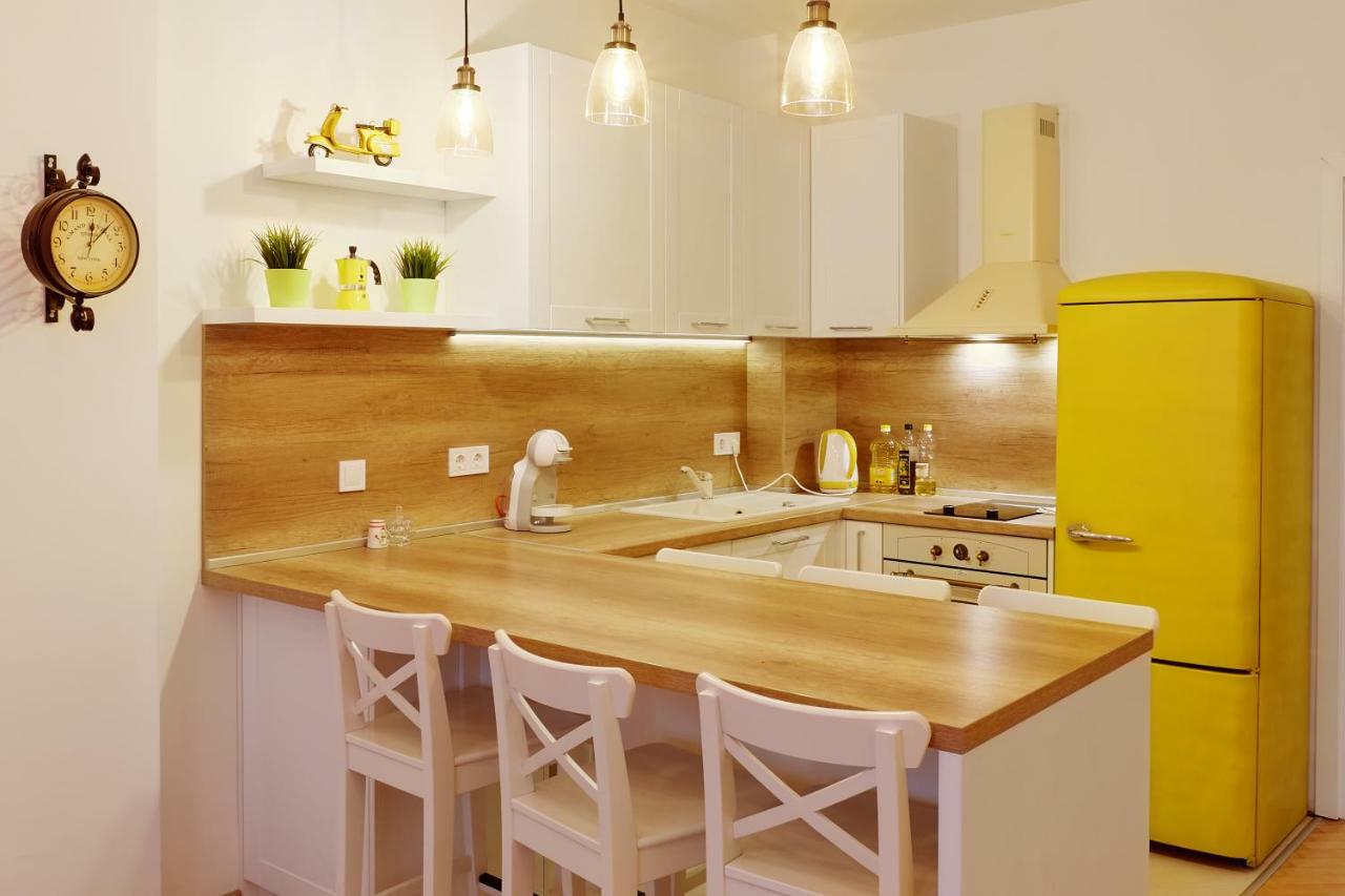 *The Cosmopolitan* Apartment Sofia Bagian luar foto